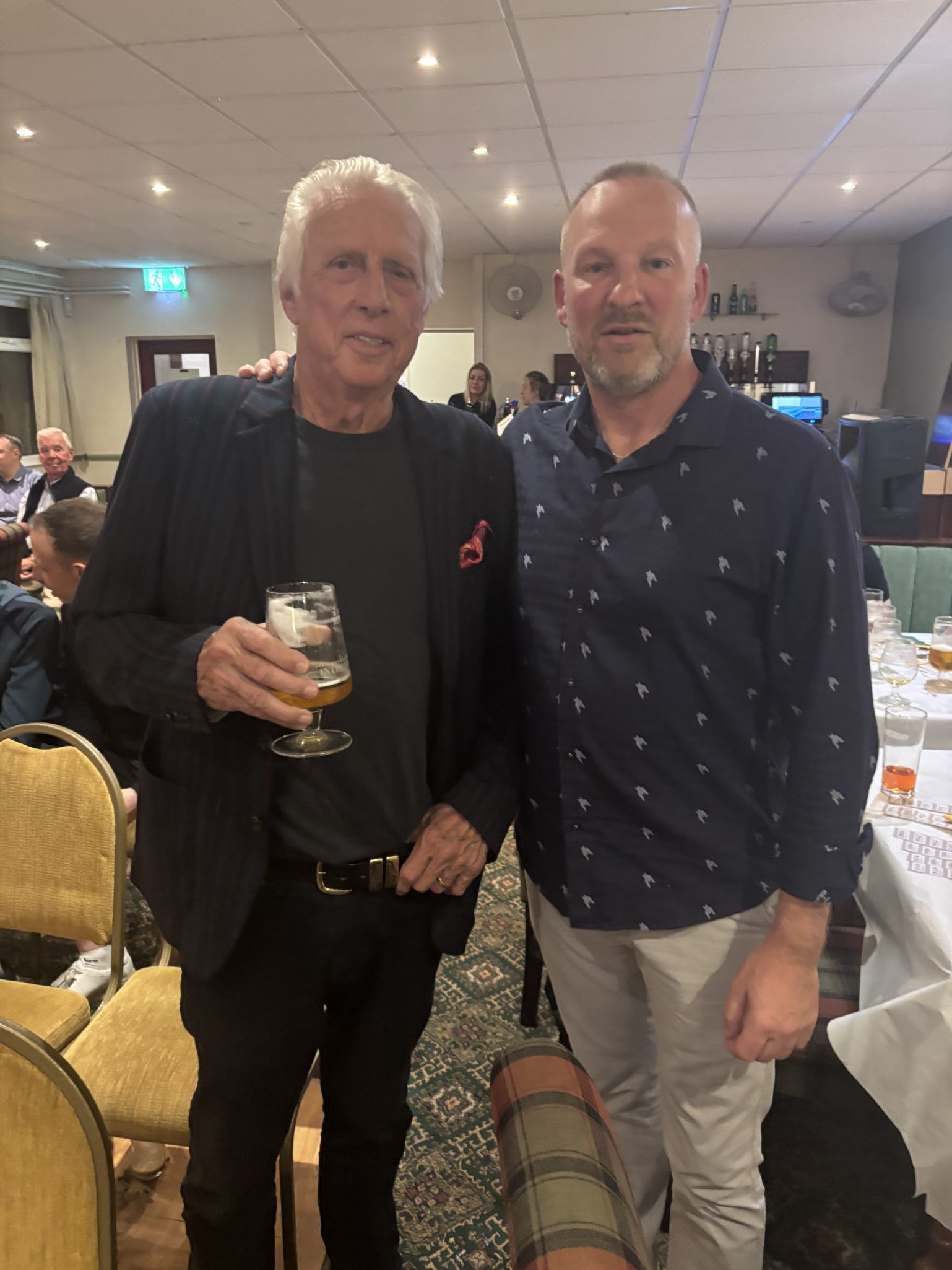 Jeff Thomson with MC Richard Sydenham at Kidderminster CC