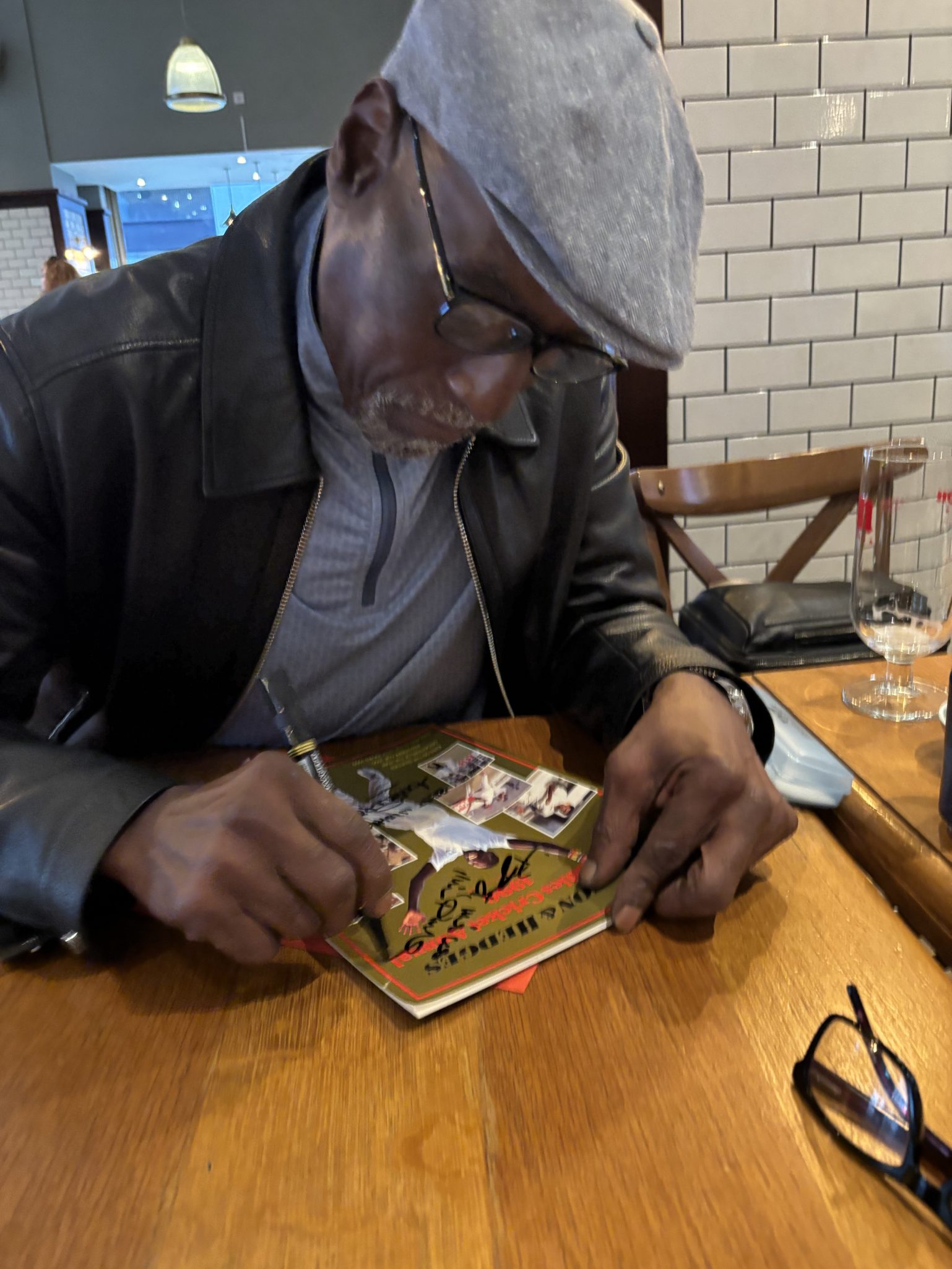 West Indies Cricket Annual - SIGNED BY VIV RICHARDS & CURTLY AMBROSE - Image 2